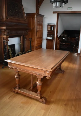 RENAISSANCE STYLE WRITING TABLE