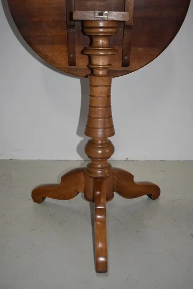 LOUIS PHILIPPE PERIODE TILT TOP TABELLE