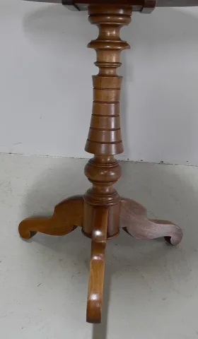 ルイスフィリップPERIOD TILT TOP TABLE