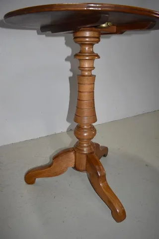 ルイスフィリップPERIOD TILT TOP TABLE