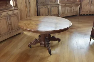 FRANZÖSISCHES PEDESTAL TABLE