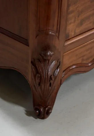 LOUIS XV ESTILO COFRE DE CAJONES