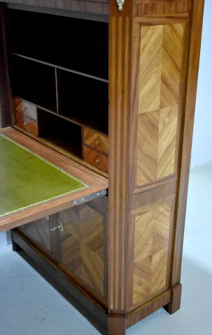 LOUIS XVI PERIOD SECRETAIRE