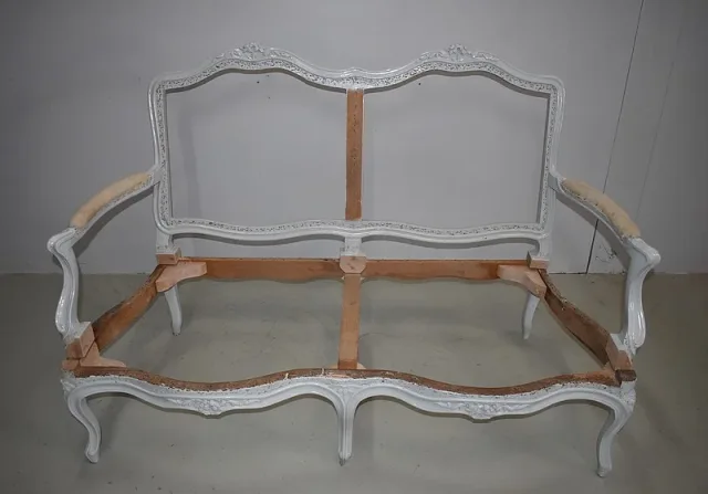 LOUIS XV STYLE LIVING ROOM SUITE