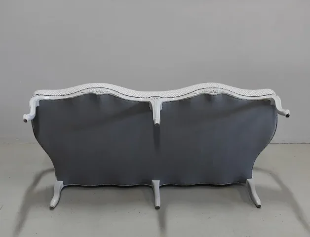 LOUIS XV STYLE LIVING ROOM SUITE