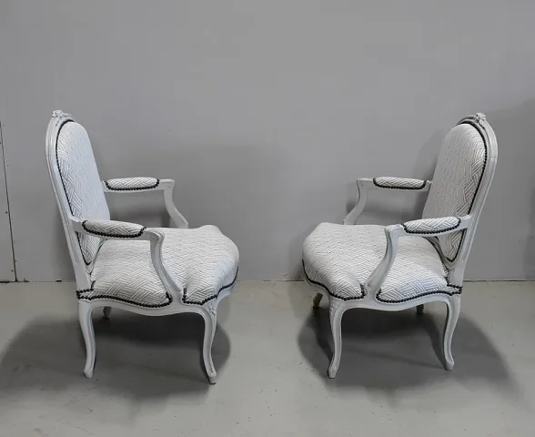 LOUIS XV STYLE LIVING ROOM SUITE