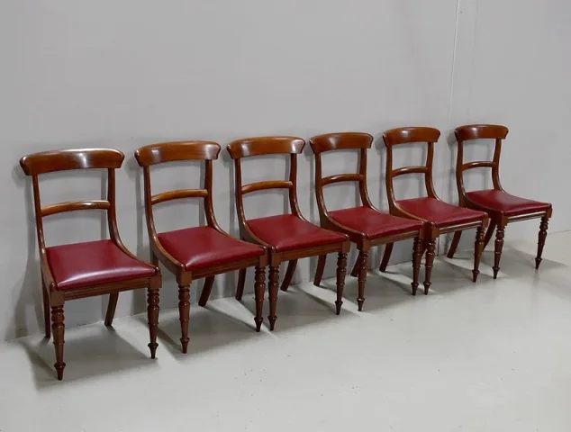 Suite de 6 chaises victoriennes – XIXème