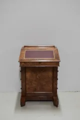 VICTORIAN DAVENPORT