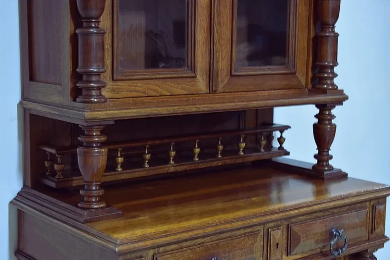 GOTHIC STYLE BUFFET