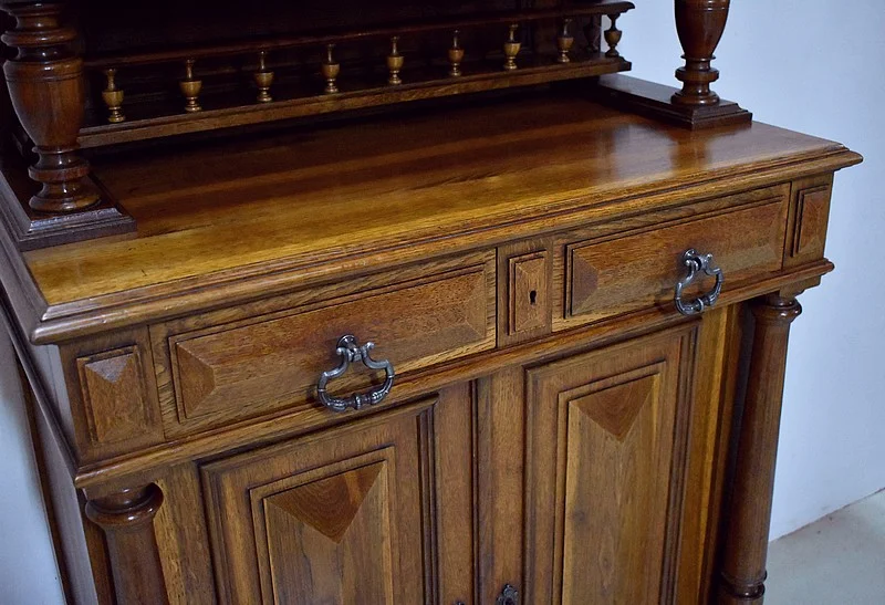 GOTHIC STYLE BUFFET