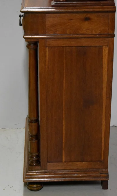 GOTHIC STYLE BUFFET