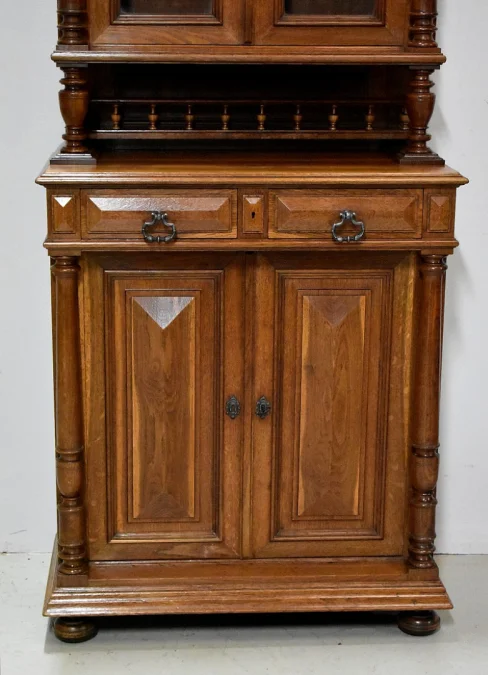 GOTHIC STYLE BUFFET