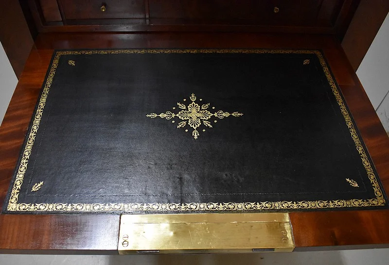 Secrétaire Restauration – XIXème