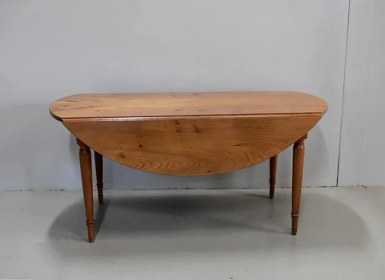 OVAL EXTENDING TABLE