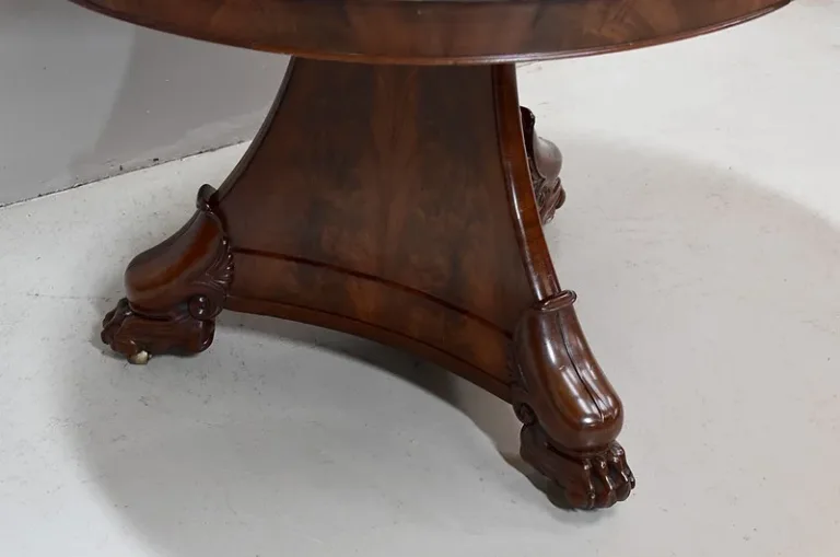 STAANDE TAFEL VOOR HET FRANSE PERCEELPERIODE