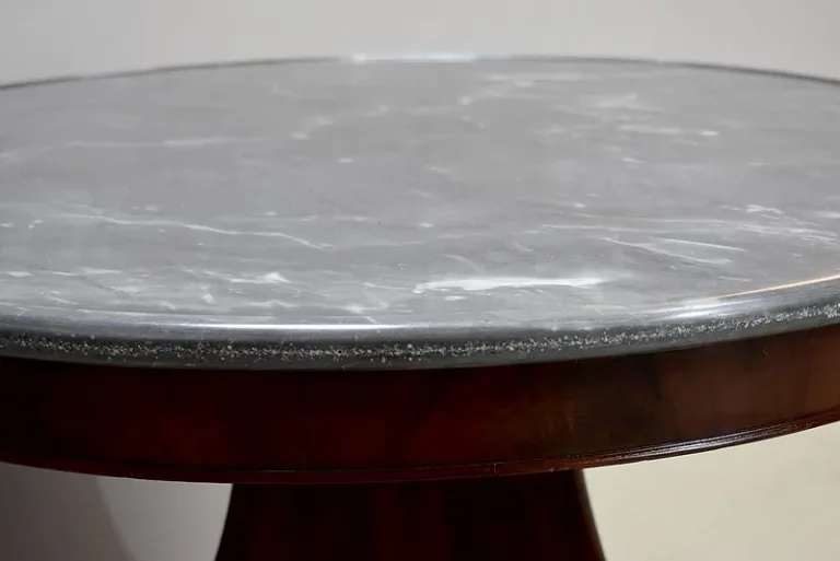 STAANDE TAFEL VOOR HET FRANSE PERCEELPERIODE