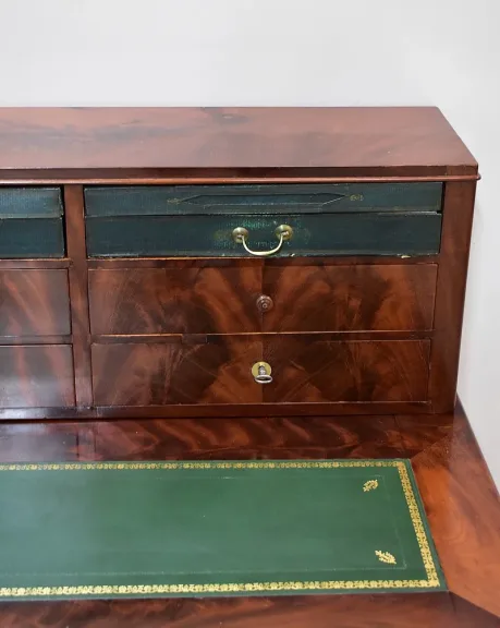 Louis Philippe desk with step - XIX