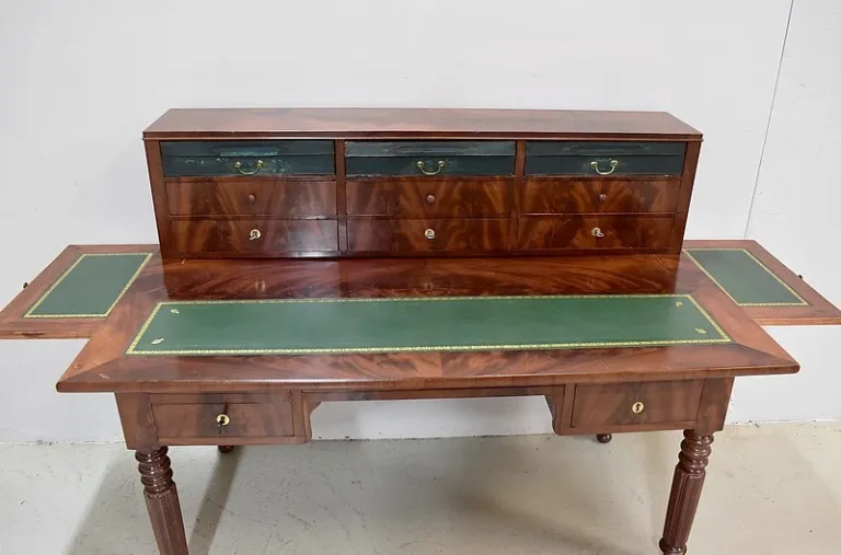Louis Philippe desk with step - XIX