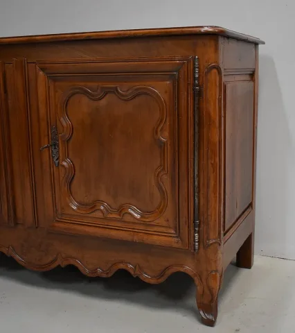 FRENCH TRANSITION PERIOD BUFFET