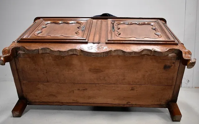 FRENCH TRANSITION PERIOD BUFFET