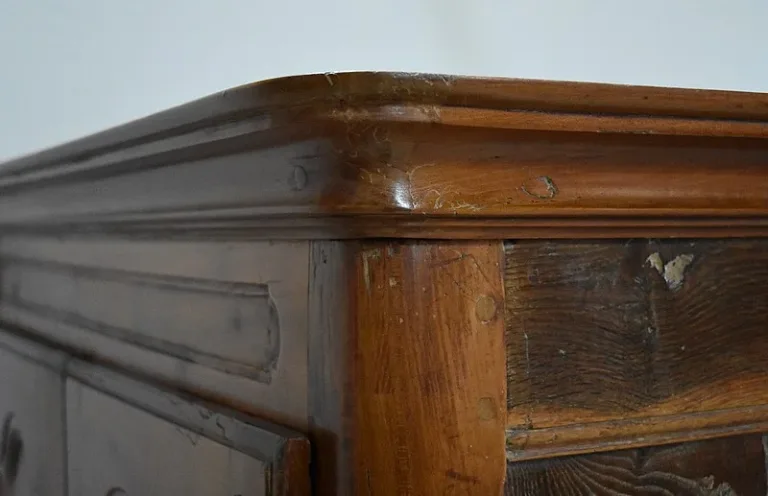 Small cabinet Louis XV region of Angers- nineteenth