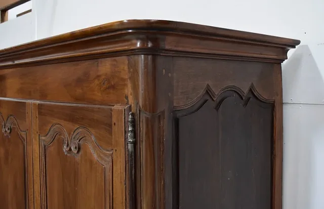 Armoire Régence en Noyer XVIIIe