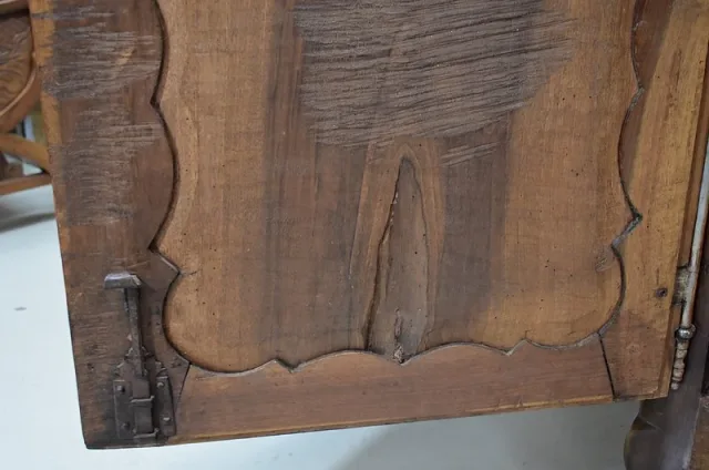 Armoire Régence en Noyer XVIIIe