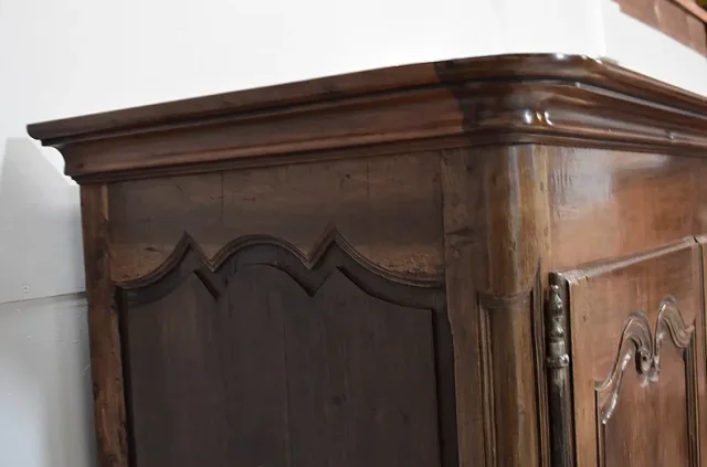 Armoire Régence en Noyer XVIIIe