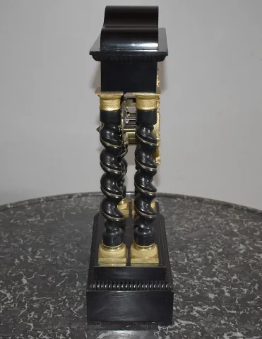 Pendule en Bois Noirci NAPOLEON III  XIXe