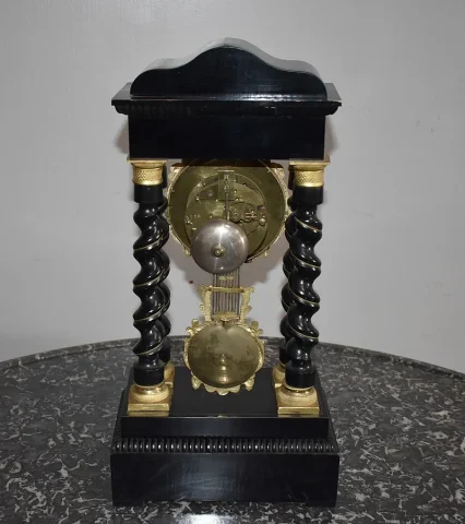 Pendule en Bois Noirci NAPOLEON III  XIXe