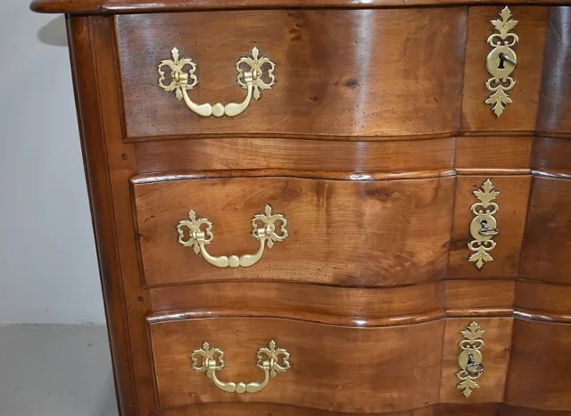 Commode Arbalète Louis XIV en Bois Fruitiers XVIIIe