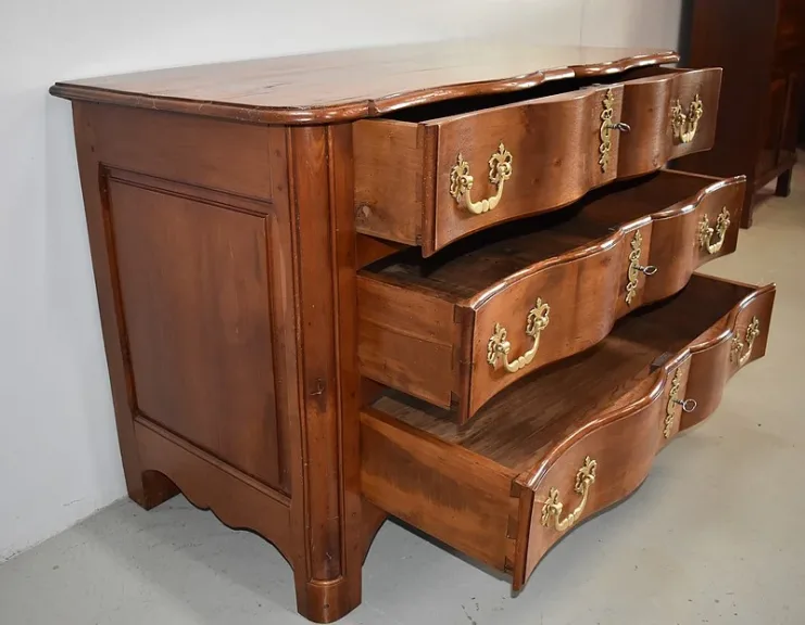 Commode Arbalète Louis XIV en Bois Fruitiers XVIIIe