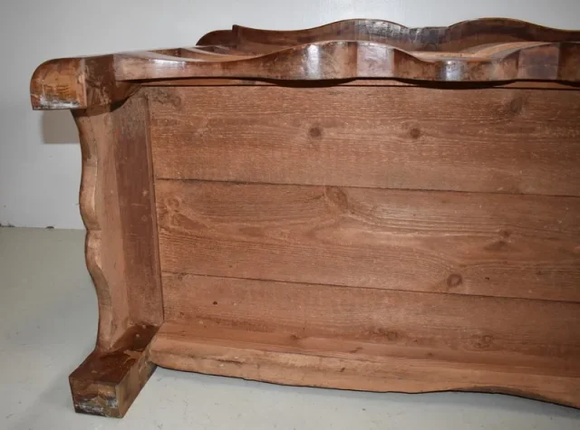 Commode Arbalète Louis XIV en Bois Fruitiers XVIIIe