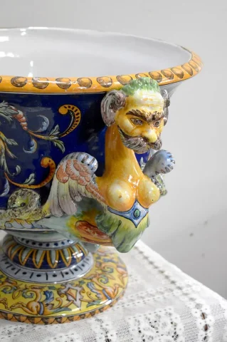 Jardinière en faïence de Nevers signée -XIXème