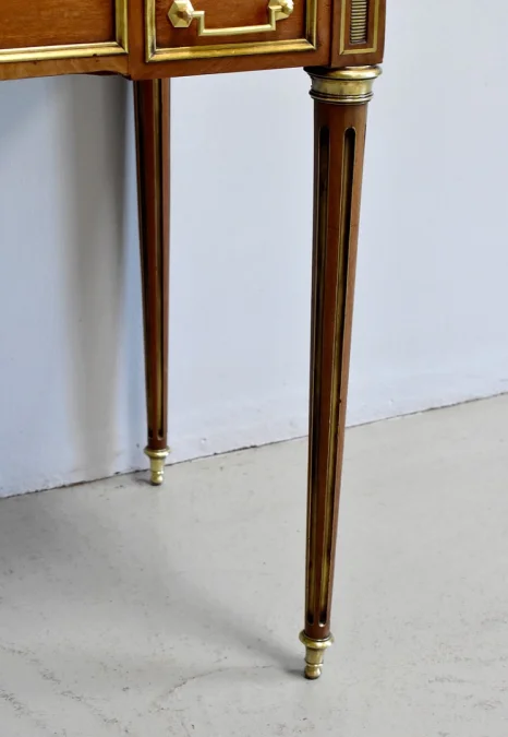 Small office with cylinder and mechanism - XIXth