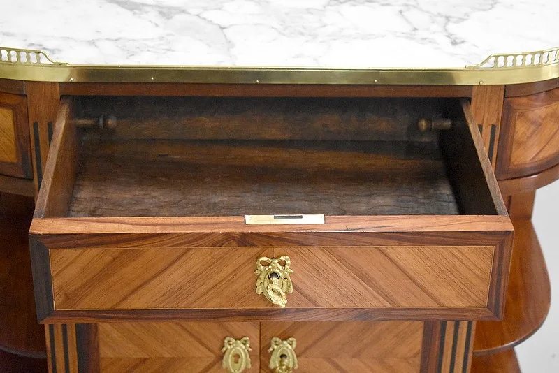 Small serving Louis XVI furniture between - two - nineteenth