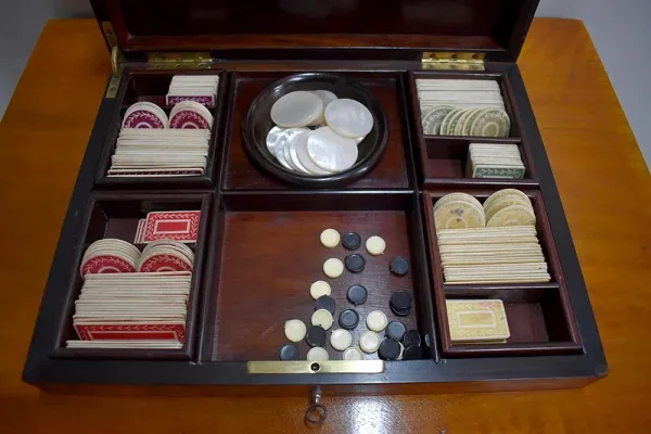 Very refined gaming cabinet - Napoleon III