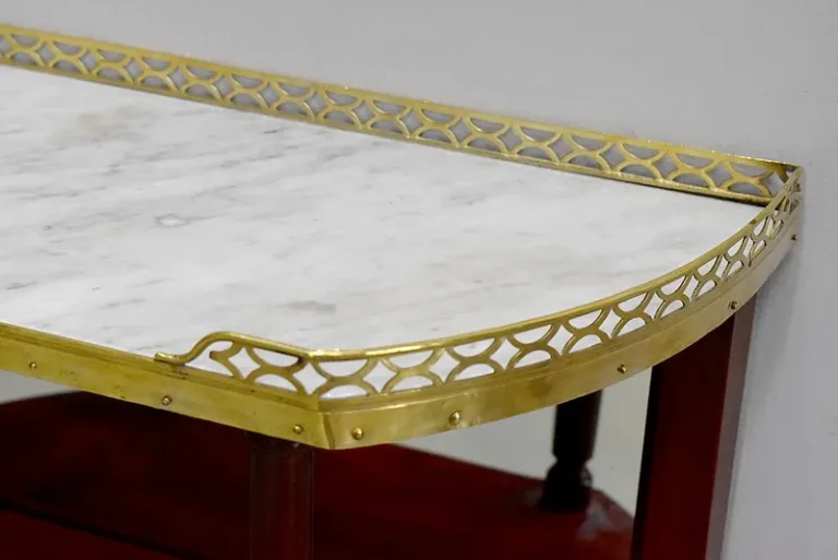 Small piece of furniture between half-moon - XVIII