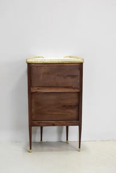Small piece of furniture between half-moon - XVIII