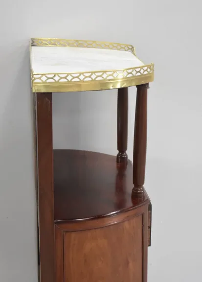 Small piece of furniture between half-moon - XVIII