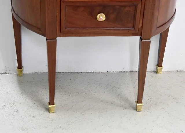 Small piece of furniture between half-moon - XVIII