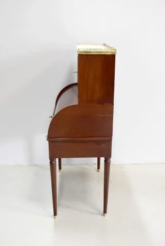 Bonheur du jour à cylindre Louis XVI – XVIIIème