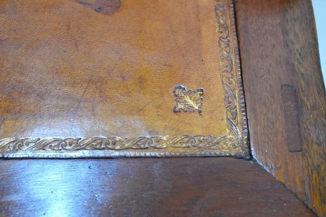 Bonheur du jour à cylindre Louis XVI – XVIIIème