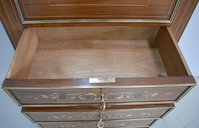 Secrétaire en Marqueterie Goût CHARLES X - XIXe