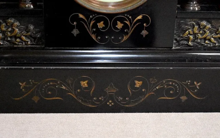 Pendule de Cheminée Napoléon III – 1900