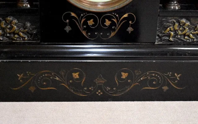 Pendule de Cheminée Napoléon III – 1900