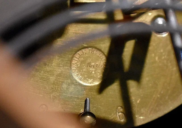 Pendule de Cheminée Napoléon III – 1900