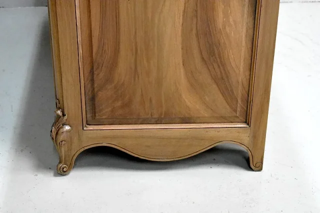Exceptional bathroom furniture in Onyx - twentieth