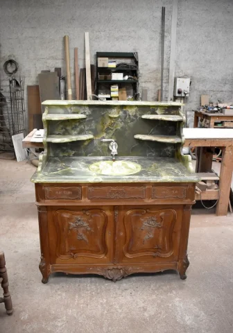 Exceptional bathroom furniture in Onyx - twentieth