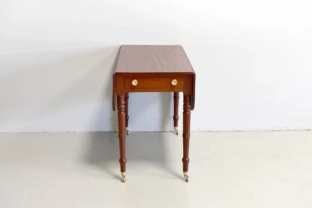 Small english Victorian table with shutters - XIXth